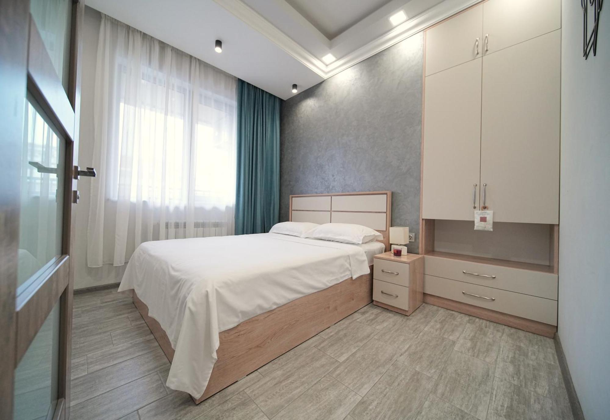 Cozy Apartments In The City Centre By Sweet Home Yerevan Exterior photo