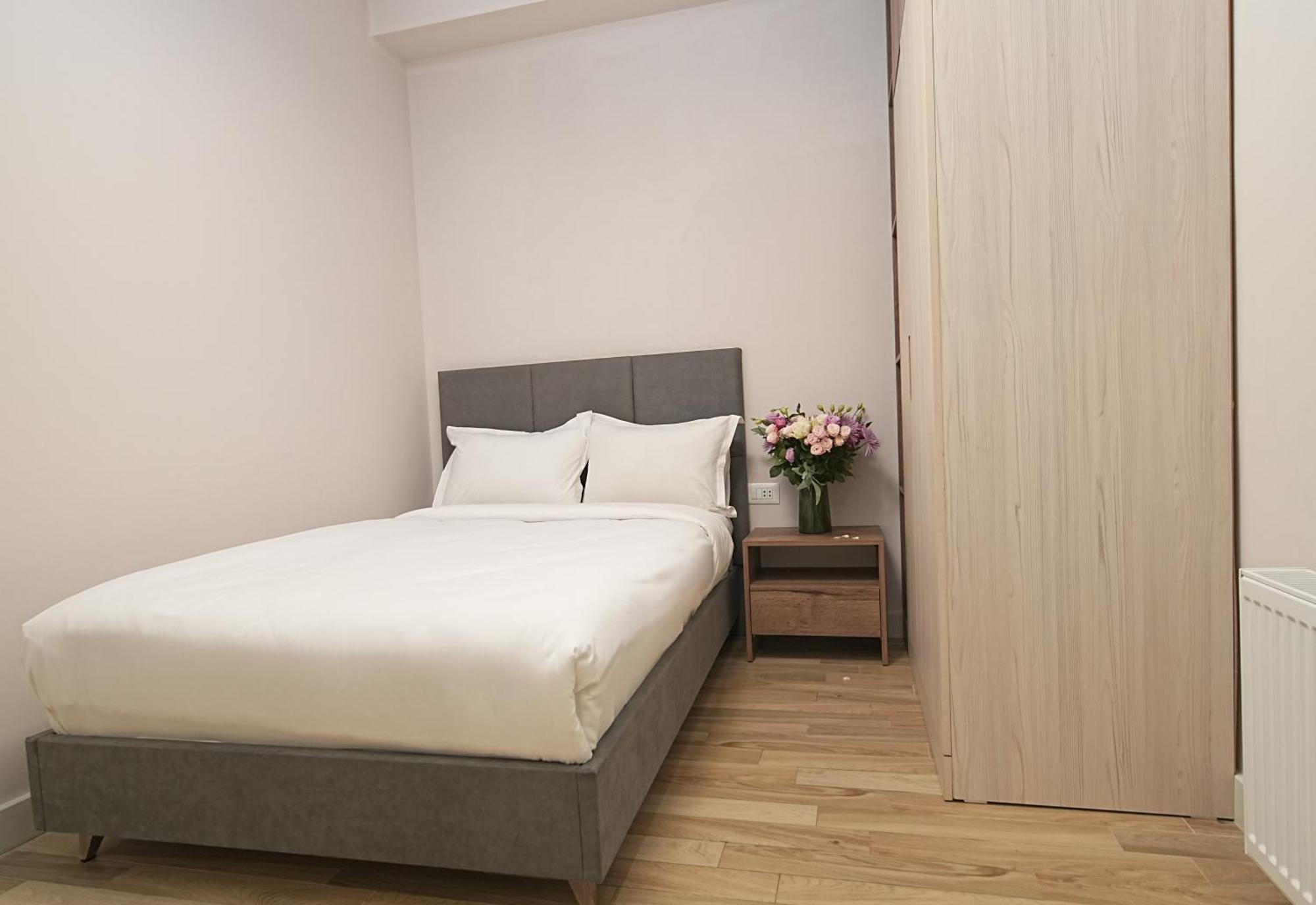 Cozy Apartments In The City Centre By Sweet Home Yerevan Exterior photo